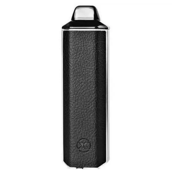 Vaporisateur portable X-Vape ARIA en cuir noir avec écran digital. Permet une vaporisation efficace des fleurs et résines de CBD. Disponible chez Amsterdam Quality