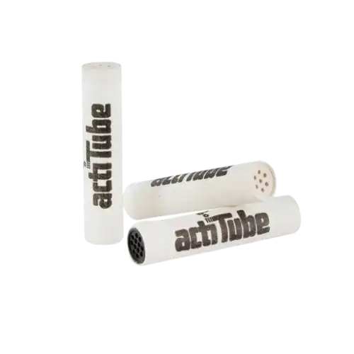 Vue rapprochée du filtre à charbon Actitube individuel vendu par Amsterdam Quality