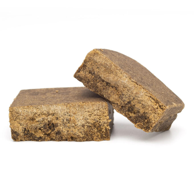 Résine CBD Double Zero, texture ultra fine et douce, inspirée des recettes traditionnelles. Un CBD hash premium avec des notes boisées et épicées, disponible à prix imbattable sur Amsterdam Quality.